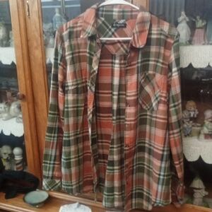 Fuinloth Plaid Button-Up Shirt